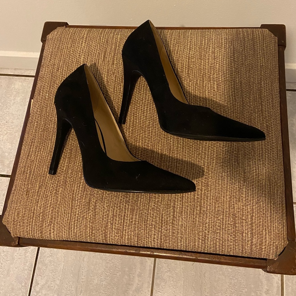 NEW Black Heels